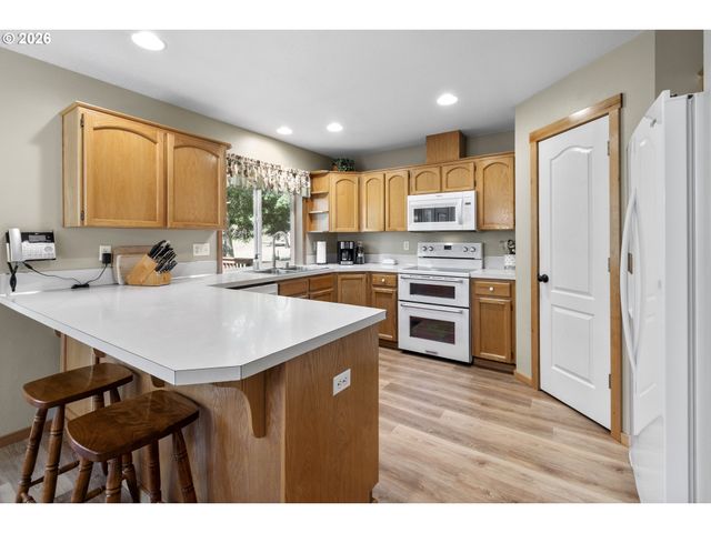 38714 Ne ELLIOTT Rd, Yacolt, WA 98675