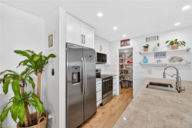 177 Forest Lakes BLVD 104, Naples, FL 34105