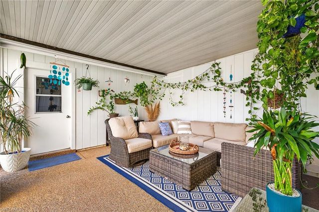 177 Forest Lakes BLVD 104, Naples, FL 34105