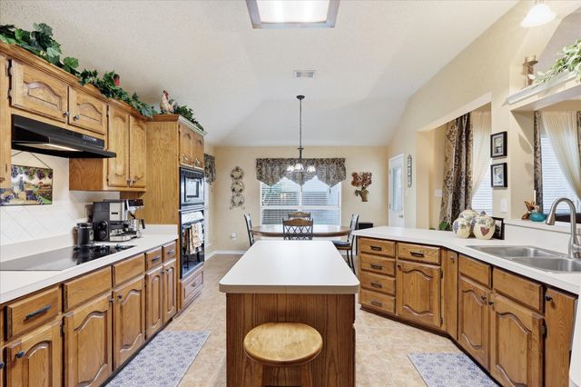 3520 Cedar Creek Lane, Sachse, TX 75048