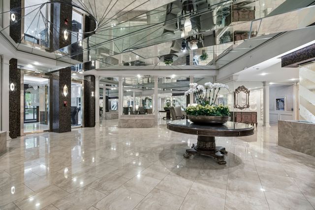 5200 Keller Springs Road 422, Dallas, TX 75248