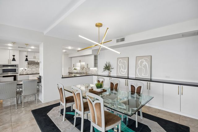 5200 Keller Springs Road 422, Dallas, TX 75248