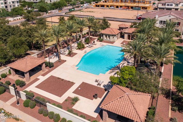 2629 S EQUESTRIAN Drive 107, Gilbert, AZ 85295