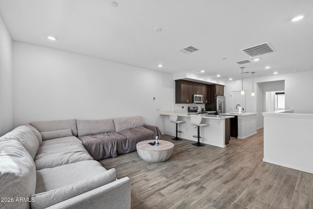 2629 S EQUESTRIAN Drive 107, Gilbert, AZ 85295