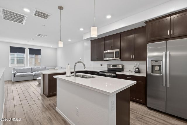 2629 S EQUESTRIAN Drive 107, Gilbert, AZ 85295