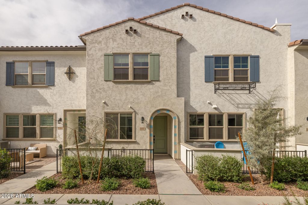 2629 S EQUESTRIAN Drive 107, Gilbert, AZ 85295