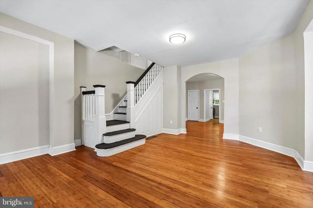 909 LINDLEY AVE, Philadelphia, PA 19141