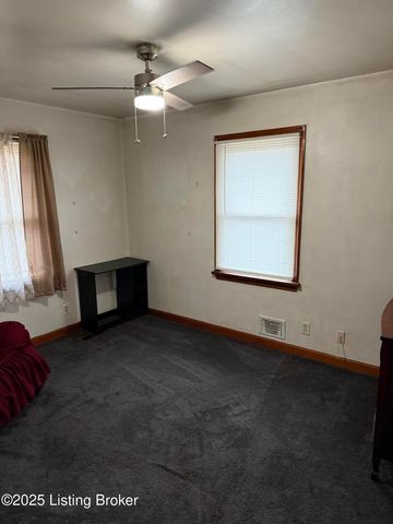 5315 Velle Vista Dr, Louisville, KY 40272