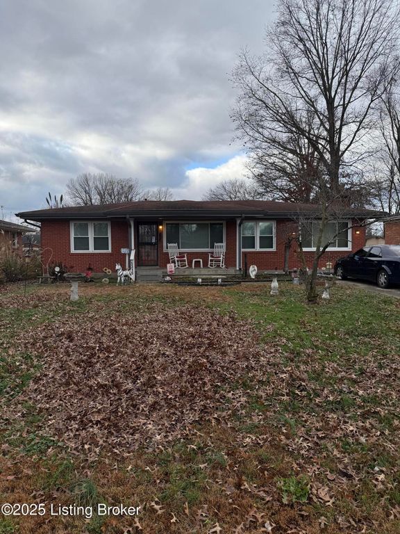 5315 Velle Vista Dr, Louisville, KY 40272