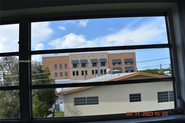 1885 NE 121st St 23, North Miami, FL 33181