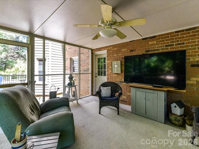 1531 Hansom Lane NW, Concord, NC 28027