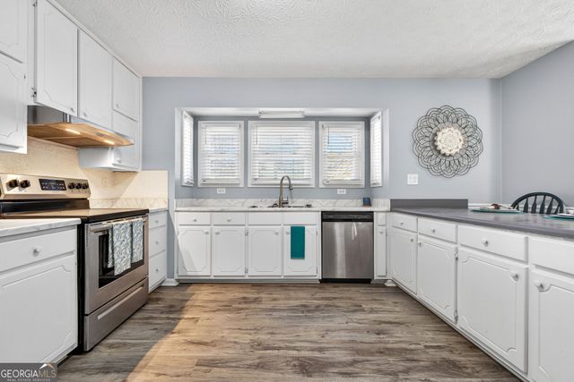 400 Benjamin Circle, Fayetteville, GA 30214