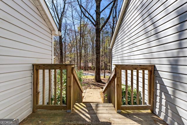 400 Benjamin Circle, Fayetteville, GA 30214