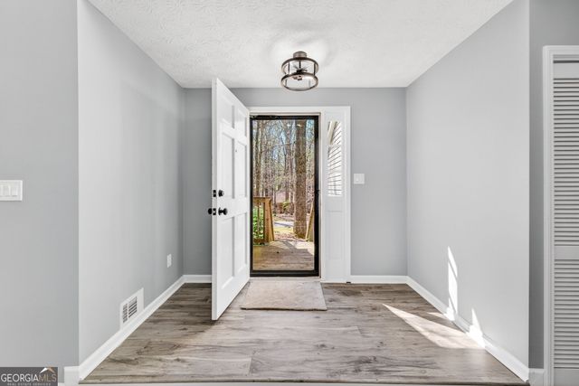 400 Benjamin Circle, Fayetteville, GA 30214