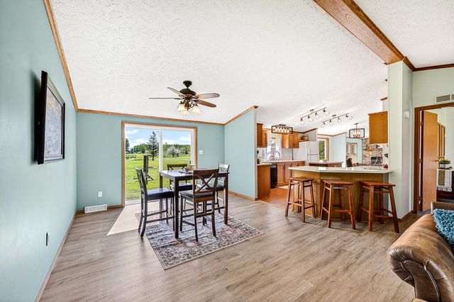 5404 S Midbon Road, Superior, WI 54880