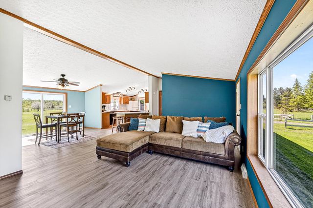 5404 S Midbon Road, Superior, WI 54880