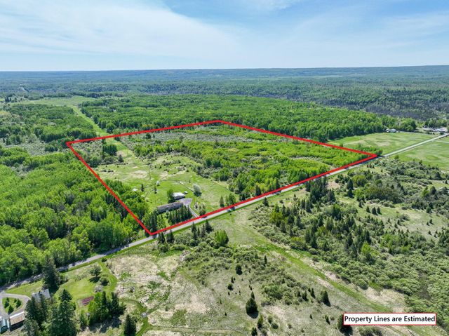 5404 S Midbon Road, Superior, WI 54880