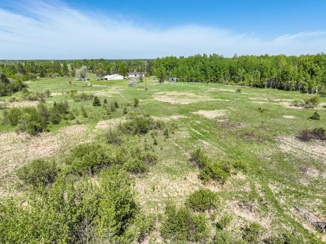 5404 S Midbon Road, Superior, WI 54880