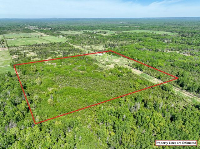 5404 S Midbon Road, Superior, WI 54880