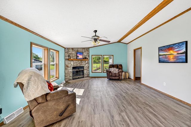 5404 S Midbon Road, Superior, WI 54880