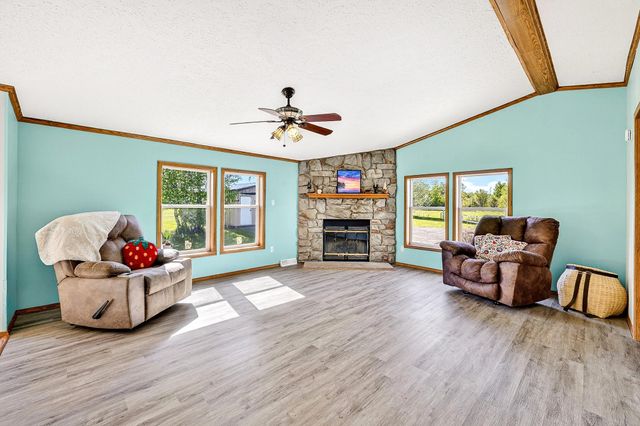 5404 S Midbon Road, Superior, WI 54880