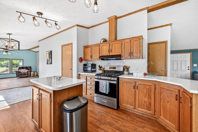 5404 S Midbon Road, Superior, WI 54880