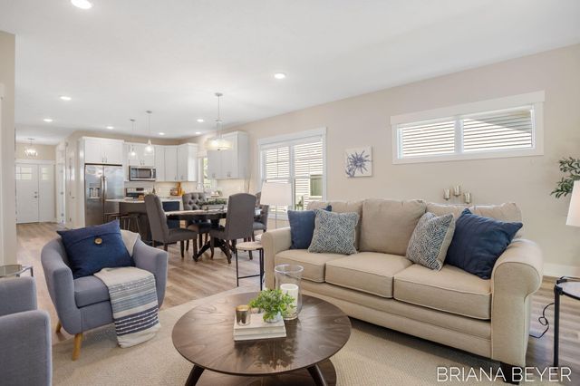 1003 Maplewood Court, Holland, MI 49423