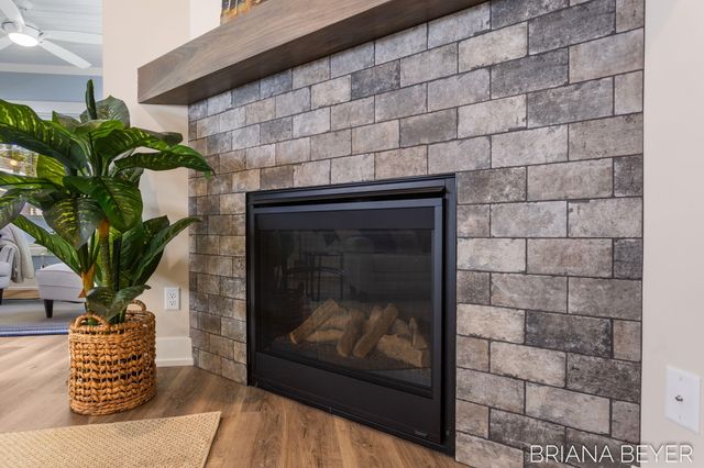 1003 Maplewood Court, Holland, MI 49423