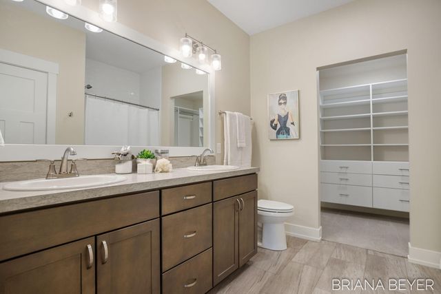 1003 Maplewood Court, Holland, MI 49423