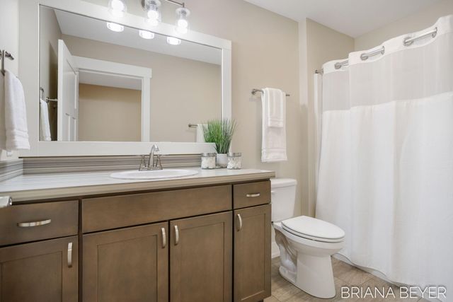 1003 Maplewood Court, Holland, MI 49423
