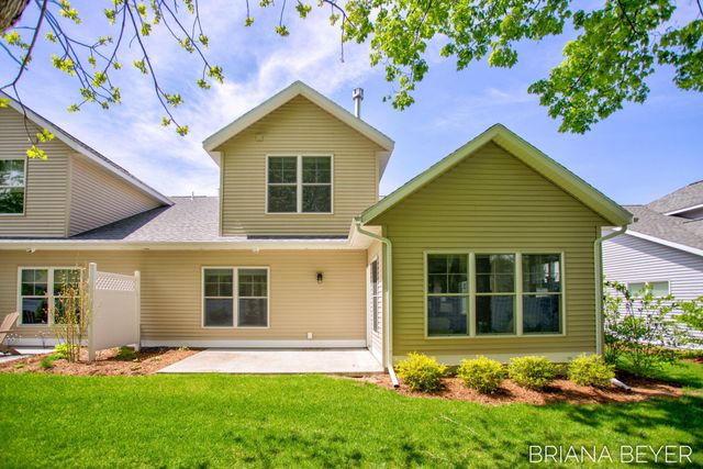 1003 Maplewood Court, Holland, MI 49423