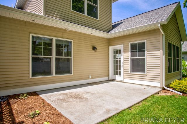 1003 Maplewood Court, Holland, MI 49423