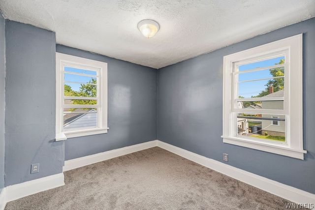 620 86th Street, Niagara Falls, NY 14304