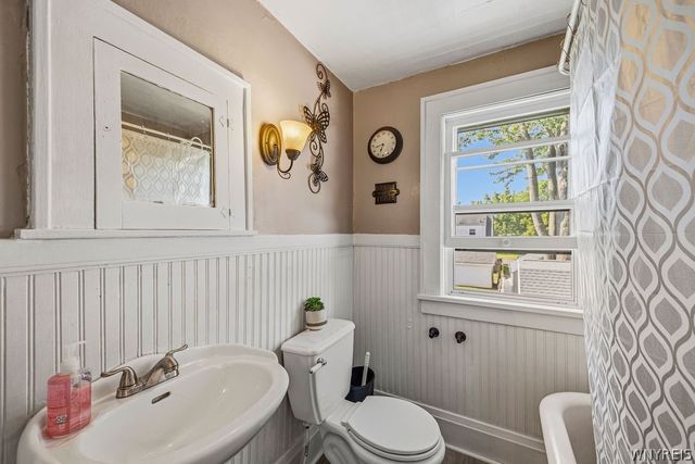 620 86th Street, Niagara Falls, NY 14304