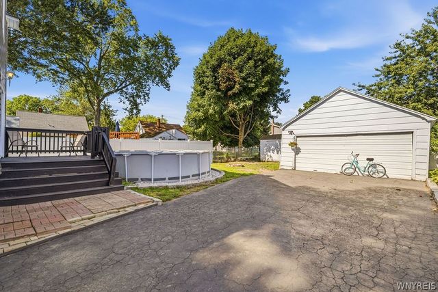 620 86th Street, Niagara Falls, NY 14304