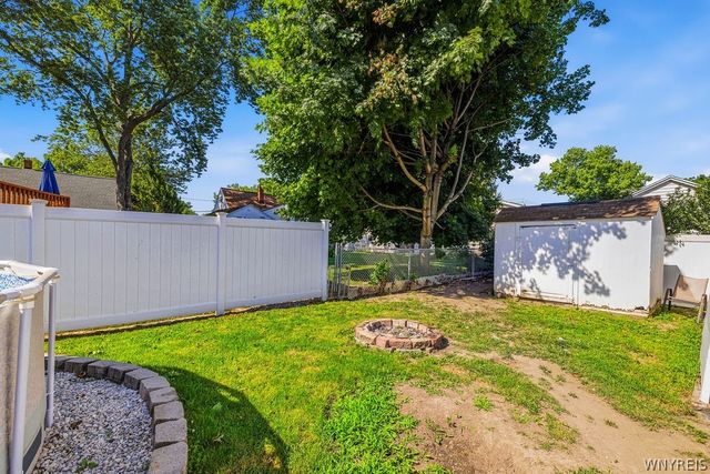 620 86th Street, Niagara Falls, NY 14304