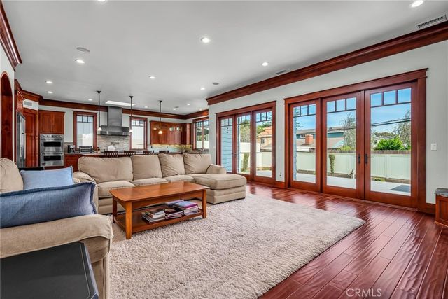 112 Via La Circula, Redondo Beach, CA 90277