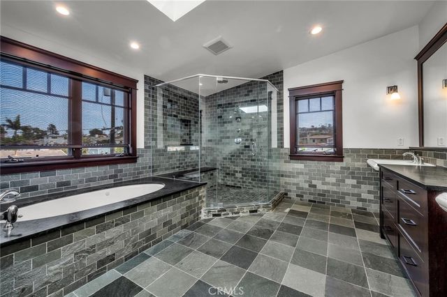 112 Via La Circula, Redondo Beach, CA 90277