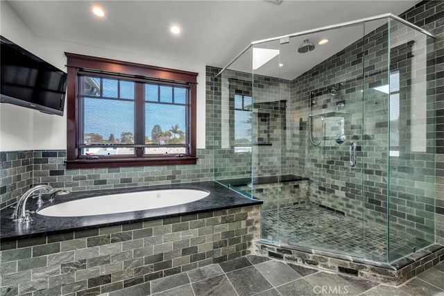 112 Via La Circula, Redondo Beach, CA 90277