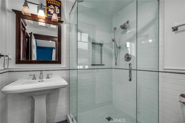 112 Via La Circula, Redondo Beach, CA 90277