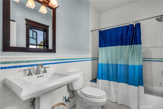 112 Via La Circula, Redondo Beach, CA 90277