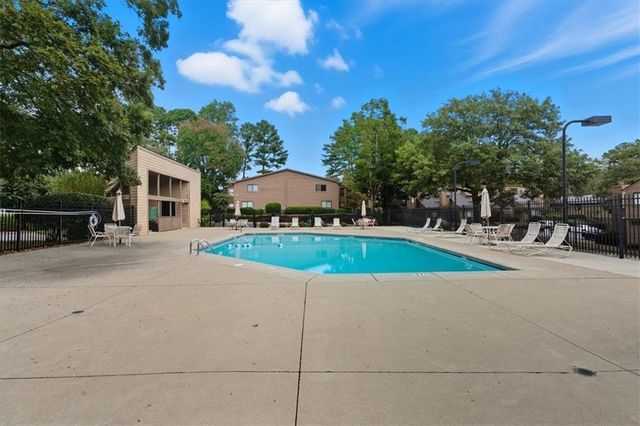 708 Parkaire Crossing, Marietta, GA 30068