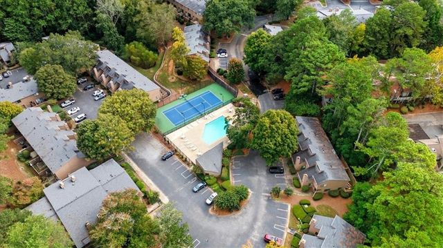 708 Parkaire Crossing, Marietta, GA 30068