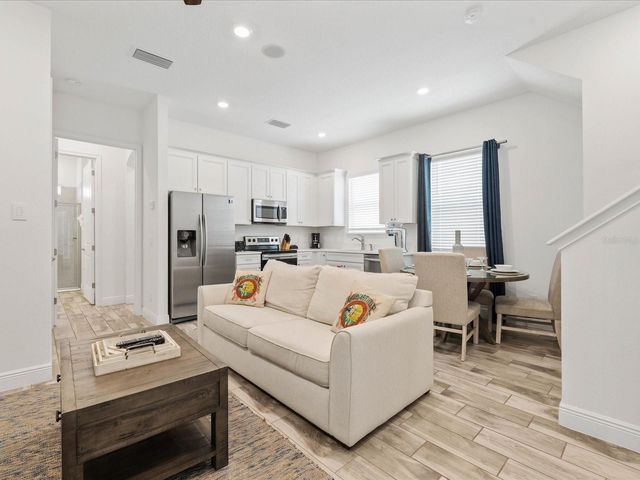 8092 KNEE DEEP ROAD, Kissimmee, FL 34747