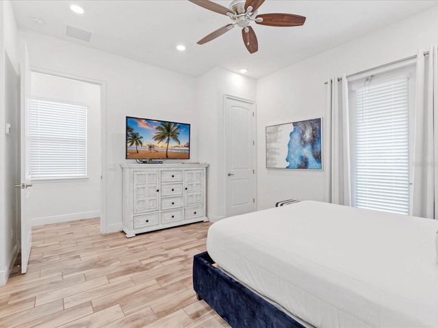 8092 KNEE DEEP ROAD, Kissimmee, FL 34747