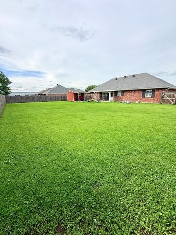 159 Gabriel St, Houma, LA 70364