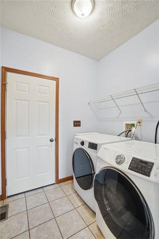 661 Willow Point Court, Troy, OH 45373