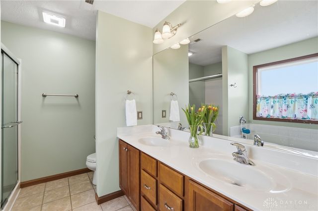 661 Willow Point Court, Troy, OH 45373