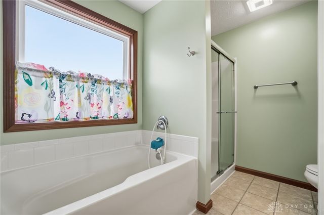 661 Willow Point Court, Troy, OH 45373