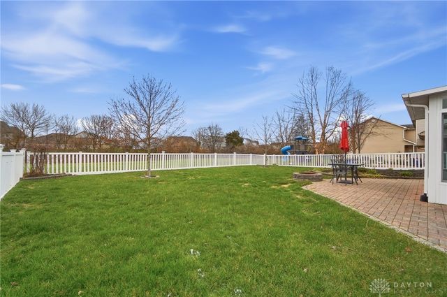 661 Willow Point Court, Troy, OH 45373